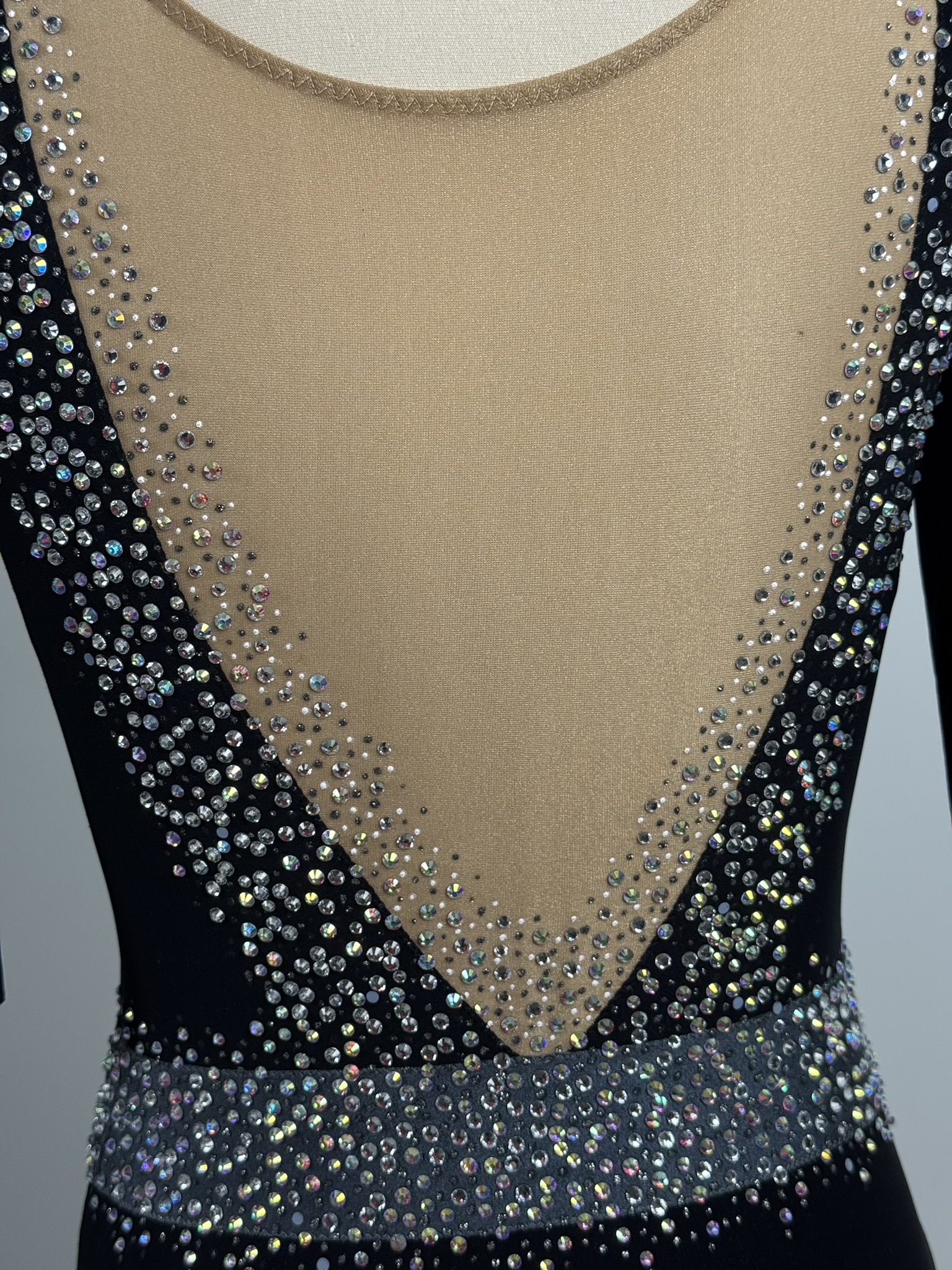 détails justaucorps GR noir, Elégance strass, vue de dos, 12-14A