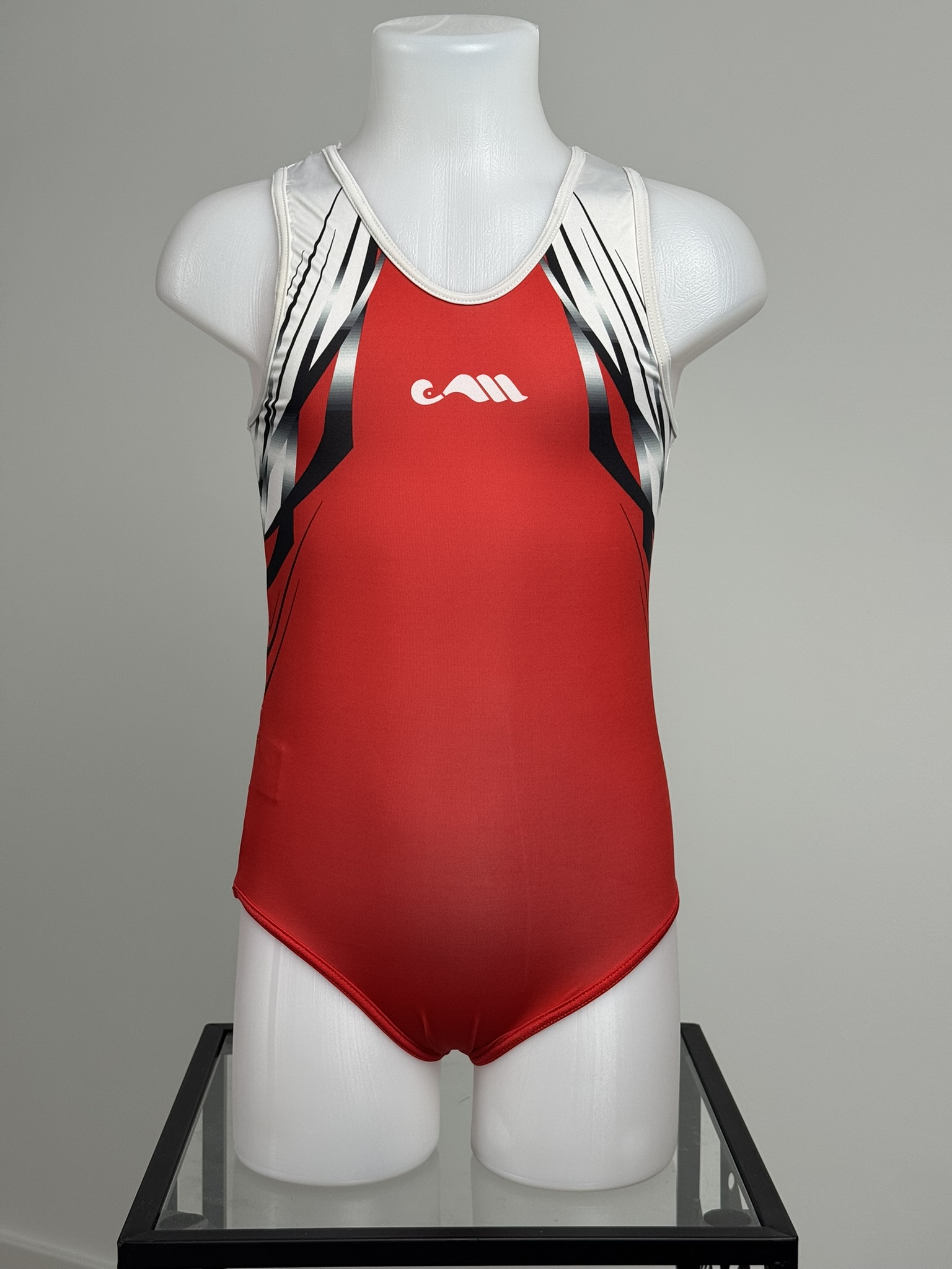 leotard Moreau GAM rouge, vue de face, 12A